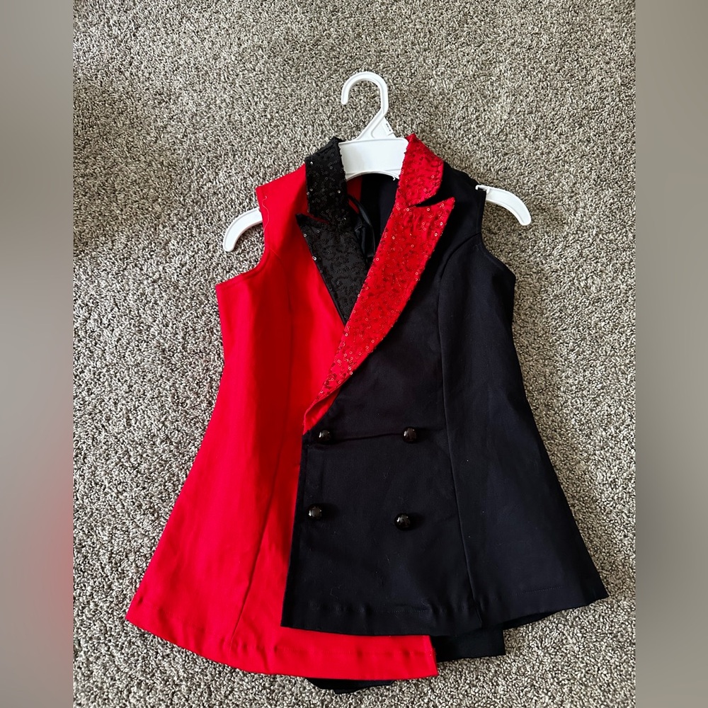 Red and black Weissman costume